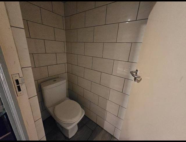 1 BEDROOM PROPERTY TO RENT IN BRAAMFONTEIN